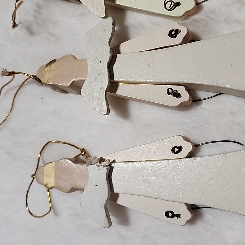 WOODEN CARVED ANGELS 😇 ORNAMENTS ( SEE  👀 PHOTOS 👀 📸 CONDITION ) - Picture 8 of 8